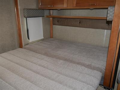 2019 Winnebago Minnie Winnie 22M   - Photo 7 - Puyallup, WA 98373