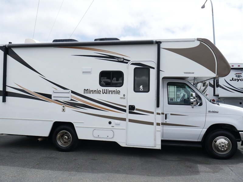 2019 Winnebago Minnie Winnie 22M - Photo 1 - Puyallup, WA 98373