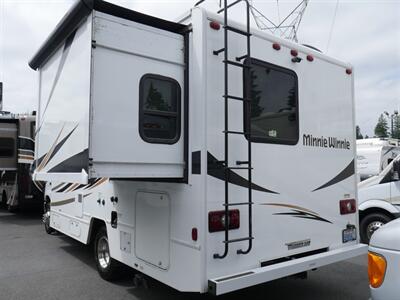 2019 Winnebago Minnie Winnie 22M   - Photo 3 - Puyallup, WA 98373