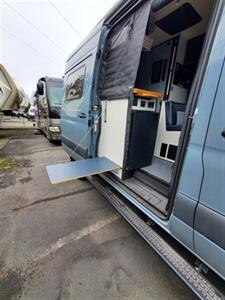2022 Winnebago Revel 44E 4x4   - Photo 4 - Puyallup, WA 98373