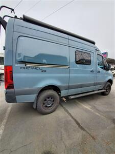 2022 Winnebago Revel 44E 4x4   - Photo 2 - Puyallup, WA 98373