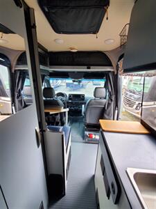 2022 Winnebago Revel 44E 4x4   - Photo 22 - Puyallup, WA 98373