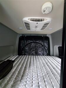 2022 Winnebago Revel 44E 4x4   - Photo 18 - Puyallup, WA 98373