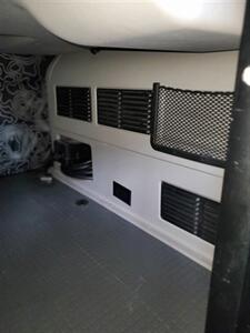 2022 Winnebago Revel 44E 4x4   - Photo 20 - Puyallup, WA 98373