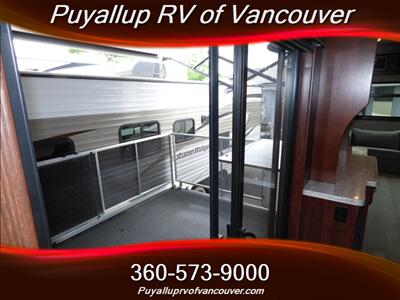 2018 JAYCO PINNACLE 39SPQS   - Photo 9 - Vancouver, WA 98682-4901