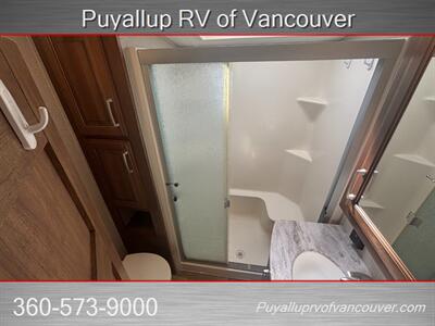 2017 KEYSTONE MONTANA 3950BR   - Photo 14 - Vancouver, WA 98682-4901