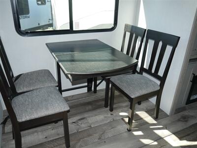 2021 Keystone Outback 330RL   - Photo 5 - Puyallup, WA 98373