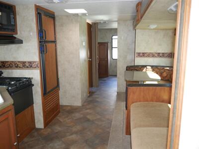 2012 Keystone Passport 3220BH   - Photo 14 - Puyallup, WA 98373
