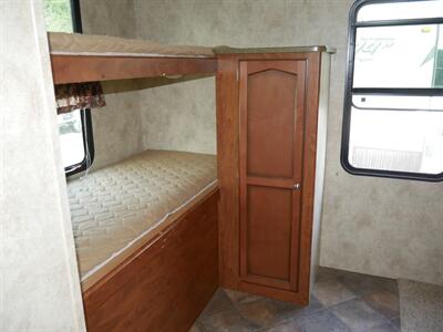 2012 Keystone Passport 3220BH   - Photo 11 - Puyallup, WA 98373