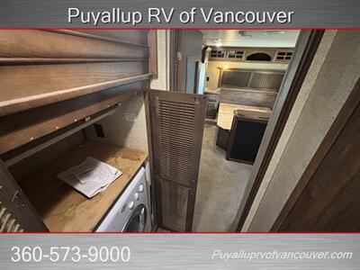 2016 KEYSTONE RV ALPINE 3590RS   - Photo 12 - Vancouver, WA 98682-4901
