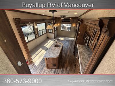 2016 KEYSTONE RV ALPINE 3590RS   - Photo 5 - Vancouver, WA 98682-4901