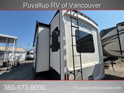 2016 KEYSTONE RV ALPINE 3590RS   - Photo 3 - Vancouver, WA 98682-4901