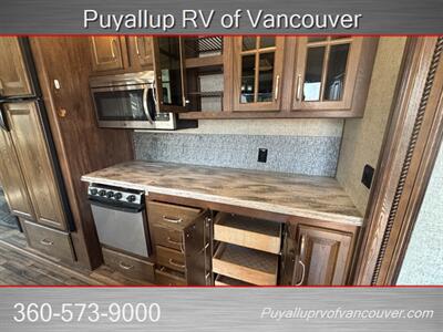 2016 KEYSTONE RV ALPINE 3590RS   - Photo 11 - Vancouver, WA 98682-4901