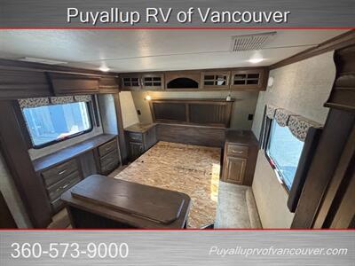 2016 KEYSTONE RV ALPINE 3590RS   - Photo 13 - Vancouver, WA 98682-4901
