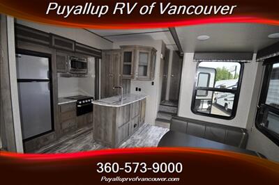 2020 KEYSTONE RV SPRINTER CAMP FIRE EDITION 32   - Photo 15 - Vancouver, WA 98682-4901
