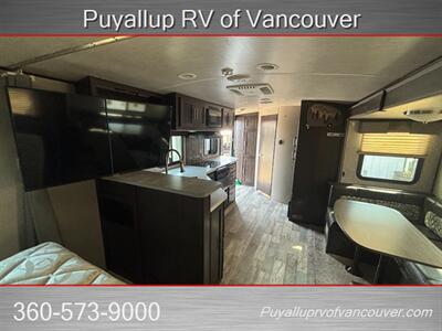 2017 CRUSISER RV FUNFINDER 21RB   - Photo 12 - Vancouver, WA 98682-4901