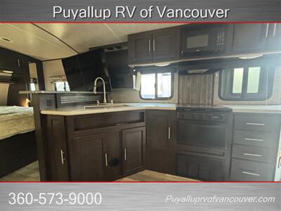 2017 CRUSISER RV FUNFINDER 21RB   - Photo 9 - Vancouver, WA 98682-4901