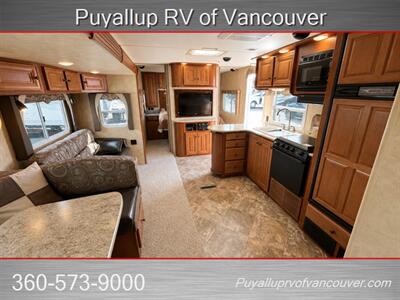 2014 ARCTIC FOX CLASSIC 31D   - Photo 6 - Vancouver, WA 98682-4901