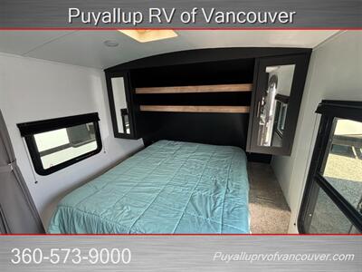 2022 KEYSTONE RV SPRINGDALE 220BHWE   - Photo 6 - Vancouver, WA 98682-4901