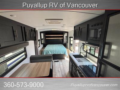 2022 KEYSTONE RV SPRINGDALE 220BHWE   - Photo 11 - Vancouver, WA 98682-4901