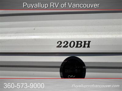2022 KEYSTONE RV SPRINGDALE 220BHWE   - Photo 12 - Vancouver, WA 98682-4901