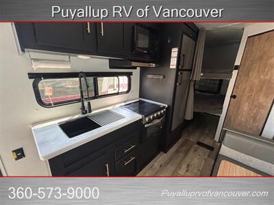 2022 KEYSTONE RV SPRINGDALE 220BHWE   - Photo 8 - Vancouver, WA 98682-4901