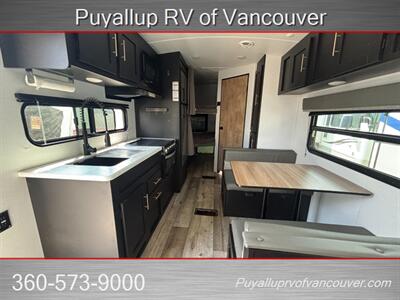 2022 KEYSTONE RV SPRINGDALE 220BHWE   - Photo 7 - Vancouver, WA 98682-4901