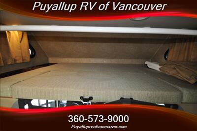 2016 FOREST RIVER SUNSEEKER 2400W 3500 MERCEDES SPRINT   - Photo 18 - Vancouver, WA 98682-4901