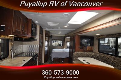 2016 FOREST RIVER SUNSEEKER 2400W 3500 MERCEDES SPRINT   - Photo 8 - Vancouver, WA 98682-4901