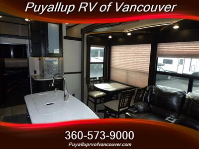 2016 GRAND DESIGN RV MOMENTUM 399TH  FIFTH WHEEL TOY HAULER - Photo 8 - Vancouver, WA 98682-4901