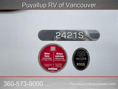 2019 FOREST RIVER RV FORESTER 2421DS   - Photo 5 - Vancouver, WA 98682-4901