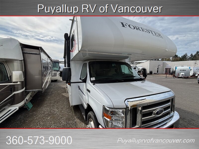2019 FOREST RIVER RV FORESTER 2421DS   - Photo 1 - Vancouver, WA 98682-4901