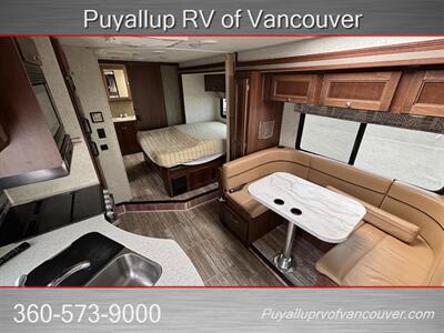 2019 FOREST RIVER RV FORESTER 2421DS   - Photo 8 - Vancouver, WA 98682-4901