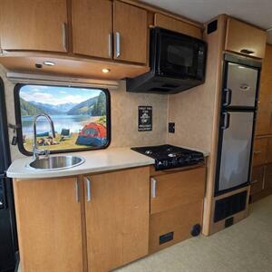 2009 Gulf Stream BT Cruiser GX2  5272   - Photo 4 - Puyallup, WA 98373