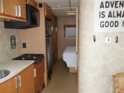 2009 Gulf Stream BT Cruiser GX2 5272 - Photo 12 - Puyallup, WA 98373