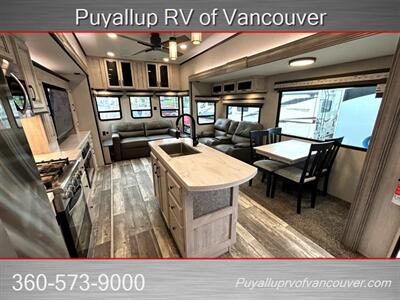 2022 FOREST RIVER SIERRA M-401FLX   - Photo 12 - Vancouver, WA 98682-4901