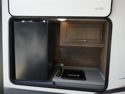2018 Forest River Salem Hemisphere 272RL   - Photo 3 - Puyallup, WA 98373