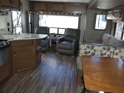2017 Keystone Hideout 26RLSWE   - Photo 9 - Puyallup, WA 98373