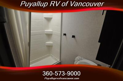 2018 FOREST RIVER SURVEYOR 245BHS   - Photo 24 - Vancouver, WA 98682-4901