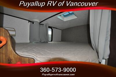 2018 FOREST RIVER SURVEYOR 245BHS   - Photo 18 - Vancouver, WA 98682-4901