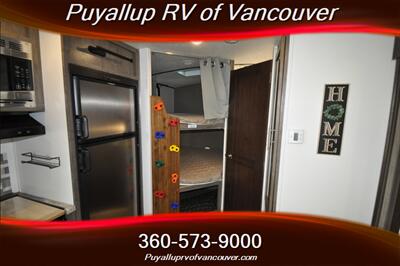 2018 FOREST RIVER SURVEYOR 245BHS   - Photo 15 - Vancouver, WA 98682-4901
