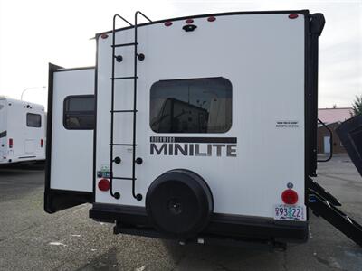 2023 Forest River Rockwood Mini Lite 2516S - Photo 3 - Puyallup, WA 98373