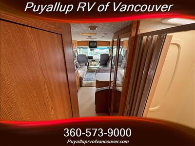 2001 Itasca Sunrise 31B   - Photo 16 - Vancouver, WA 98682-4901