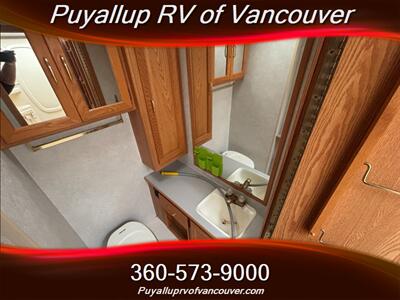 2001 Itasca Sunrise 31B   - Photo 13 - Vancouver, WA 98682-4901