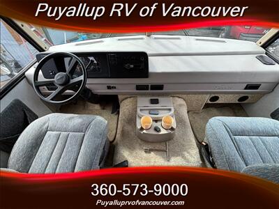 2001 Itasca Sunrise 31B   - Photo 6 - Vancouver, WA 98682-4901