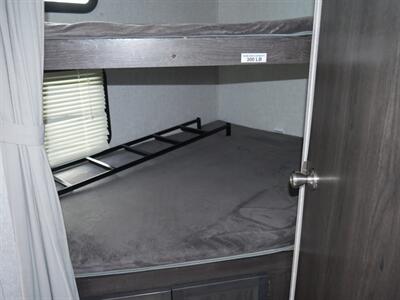 2020 Dutchmen Kodiak 248BHSL   - Photo 10 - Puyallup, WA 98373