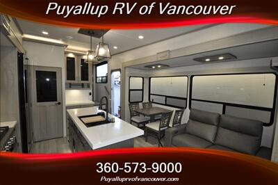 2024 GRAND DESIGN RV INFLUENCE 2903RL - Photo 14 - Vancouver, WA 98682-4901