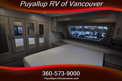 2024 GRAND DESIGN RV INFLUENCE 2903RL - Photo 23 - Vancouver, WA 98682-4901
