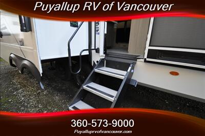 2024 GRAND DESIGN RV INFLUENCE 2903RL - Photo 9 - Vancouver, WA 98682-4901