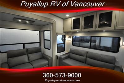 2024 GRAND DESIGN RV INFLUENCE 2903RL - Photo 13 - Vancouver, WA 98682-4901
